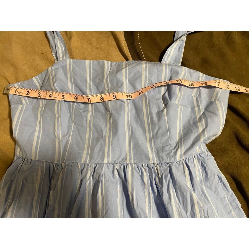 Blue and white striped babydoll cottagecore sleevless midi dress size medium - Picture 7 of 7
